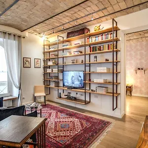 https://pgrhome-luxury-apartments-borgo-vittorio.it-romehotels.com