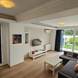  Apartament Airport Bea